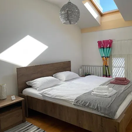 Mills Apartment, Bascarsija-stari Grad