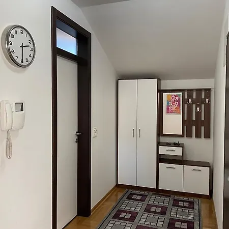 Mills Apartment, Bascarsija-stari Grad *